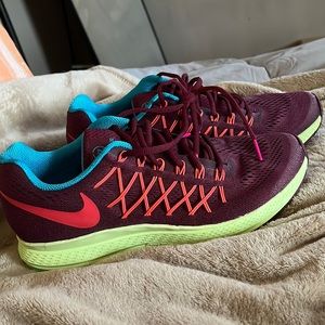 Womens nike sneakers